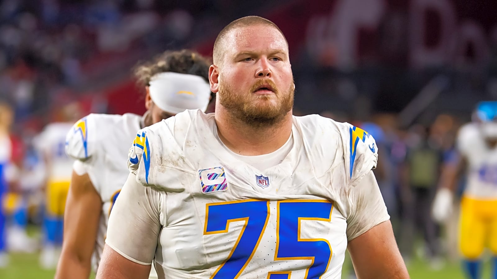 Chargers offensive lineman attempted the most embarrassing flop