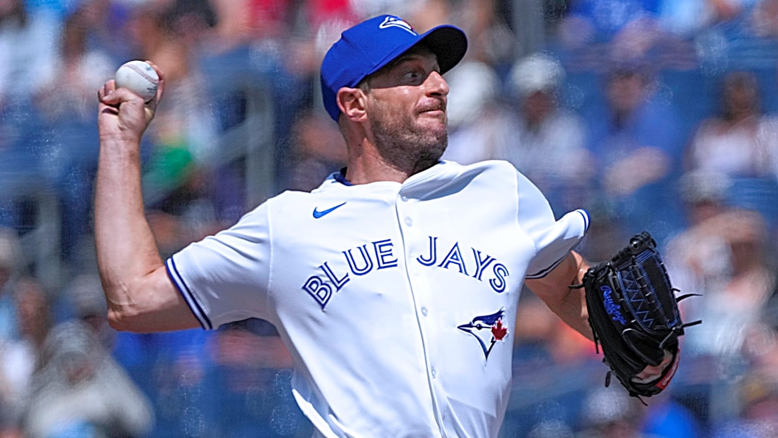 Veteran returns to mound, rookie debuts as Blue Jays win in extras  