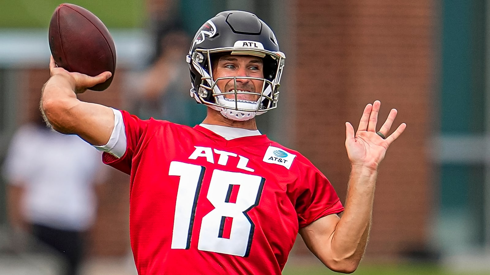 Kirk Cousins makes notable leadership move after Falcons practice