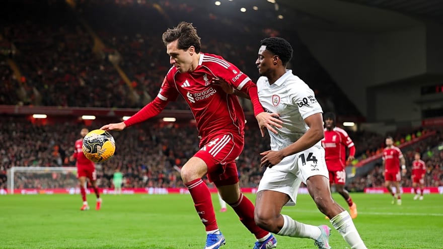 Conflicting reports emerge over Federico Chiesa as Juventus maintain ‘constant contact’