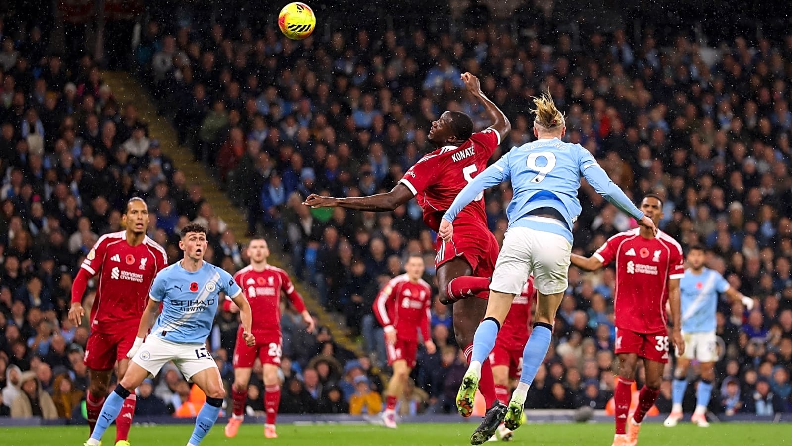 'I’ve only just noticed…' – Jamie Carragher calls out Liverpool player over one Man City goal