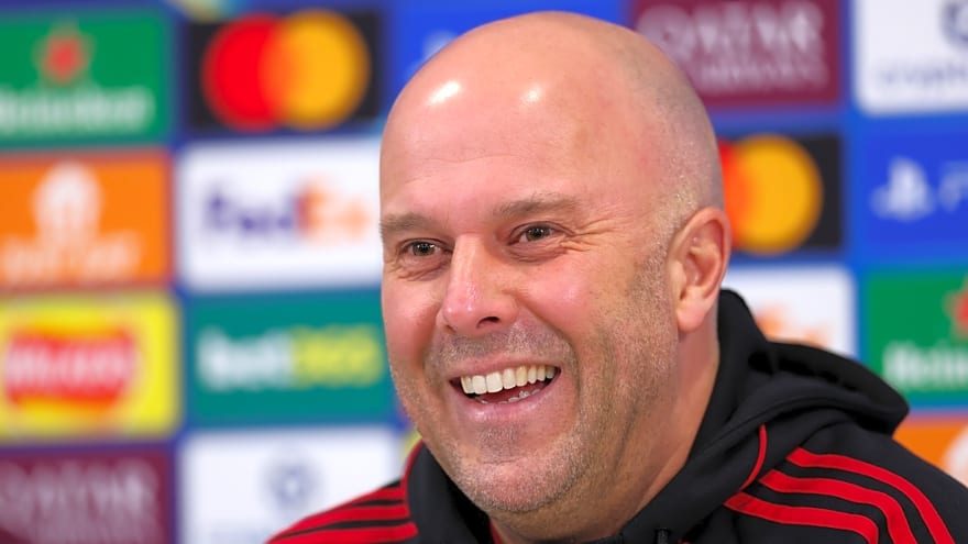 ‘The intention at Liverpool…’ – David Ornstein outlines Anfield chiefs’ stance on Arne Slot