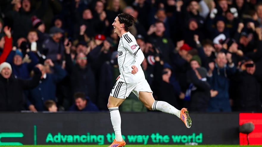 ‘Liverpool could do it’ – Sky pundit suggests Reds may ‘look at’ free transfer for 34-goal wizard