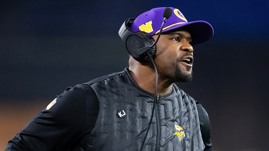 By the numbers: Vikings defense completely derails Bears hype train