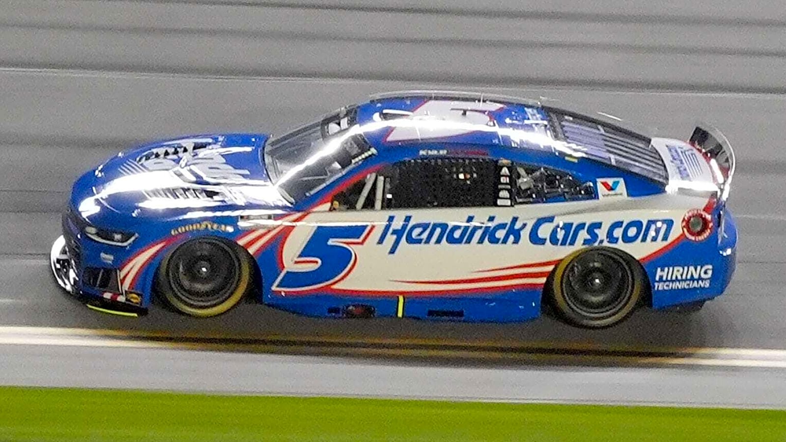 Three big questions ahead of the Autotrader 400 at EchoPark Speedway