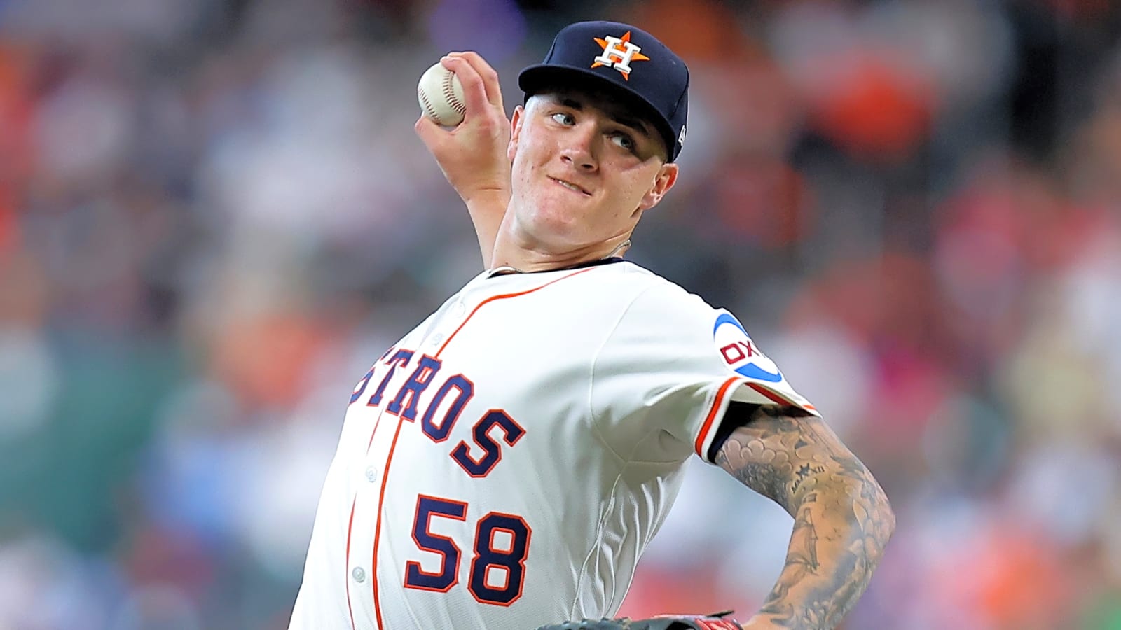 Astros remind league they're still contenders with Phillies sweep