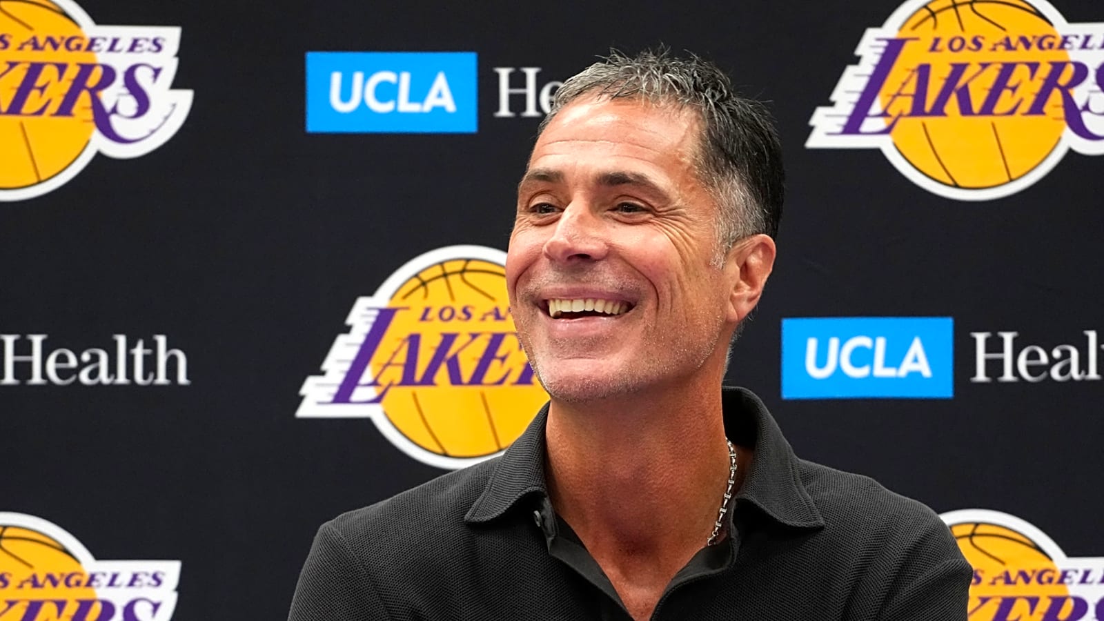 Lakers' desperation remains their biggest weakness