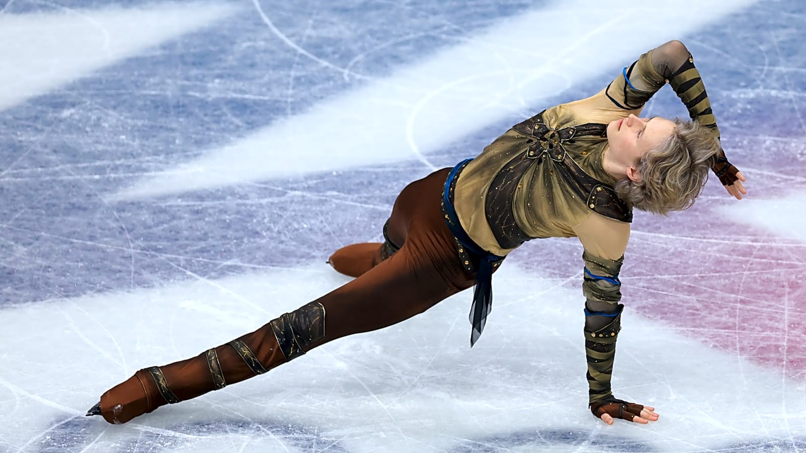 Ilia Malinin misses Olympic podium after disastrous free skate