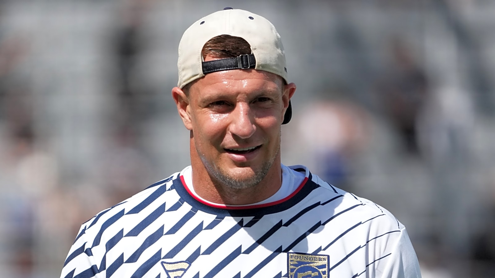 Rob Gronkowski urges Patriots to do one thing for Drake Maye