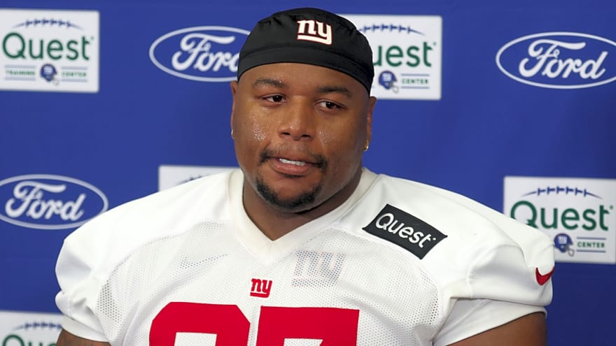 Lawrence could be in for offseason standstill after DT's reported trade request 