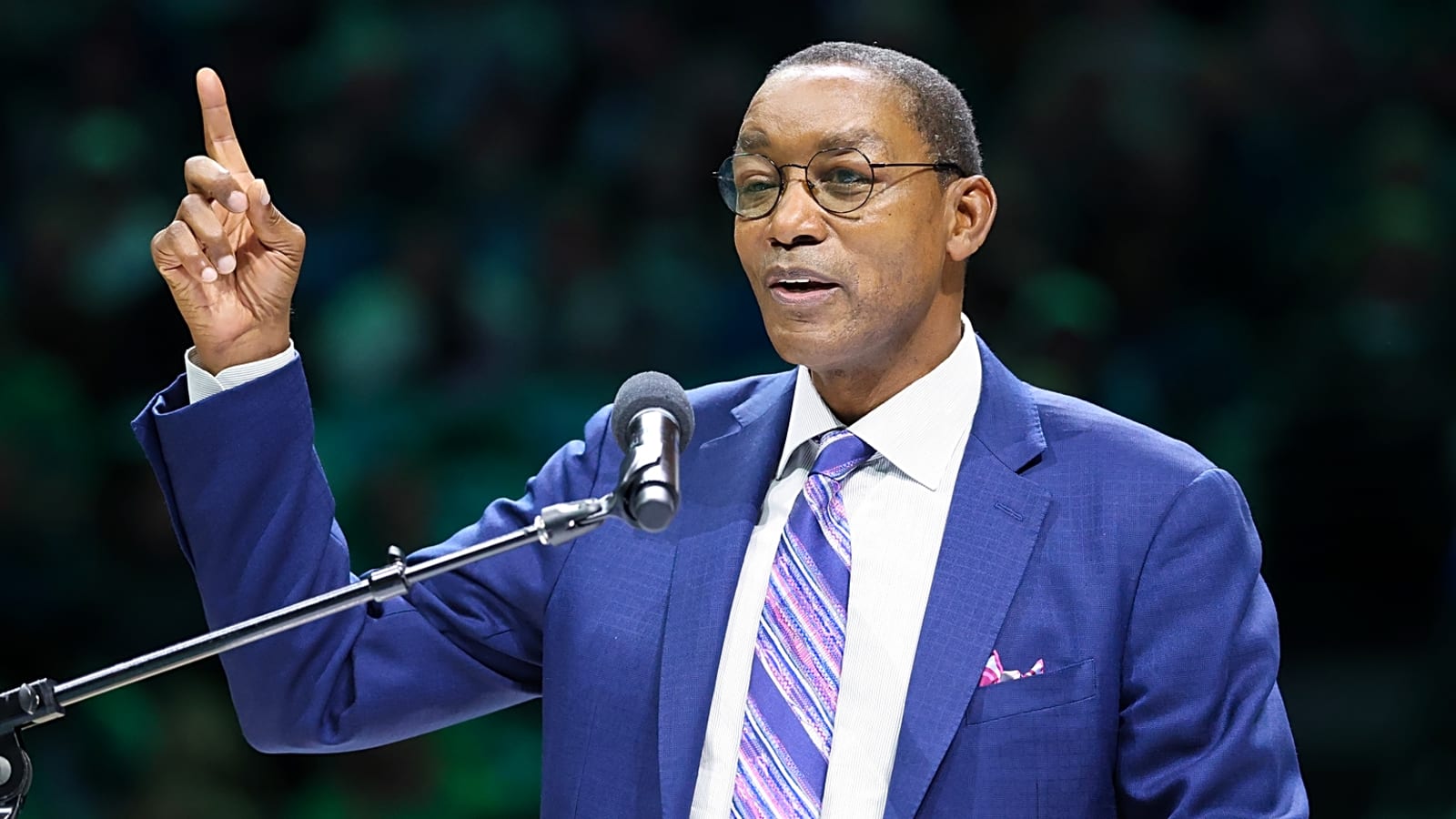 Isiah Thomas used Kevin Durant to take multiple shots at Michael Jordan