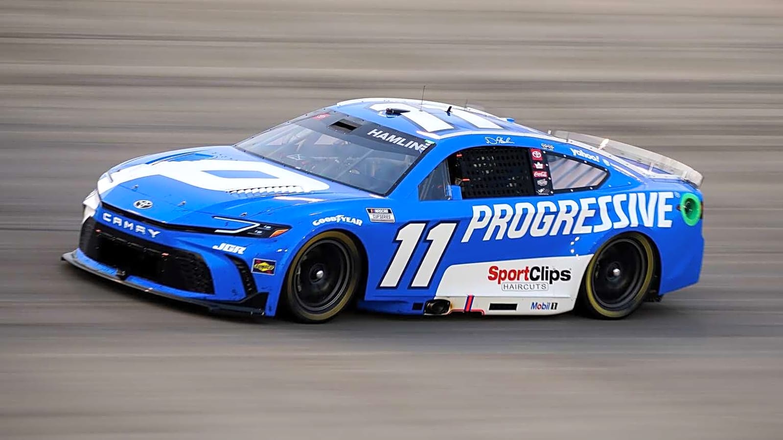 Denny Hamlin finishes third in 700th NASCAR start 