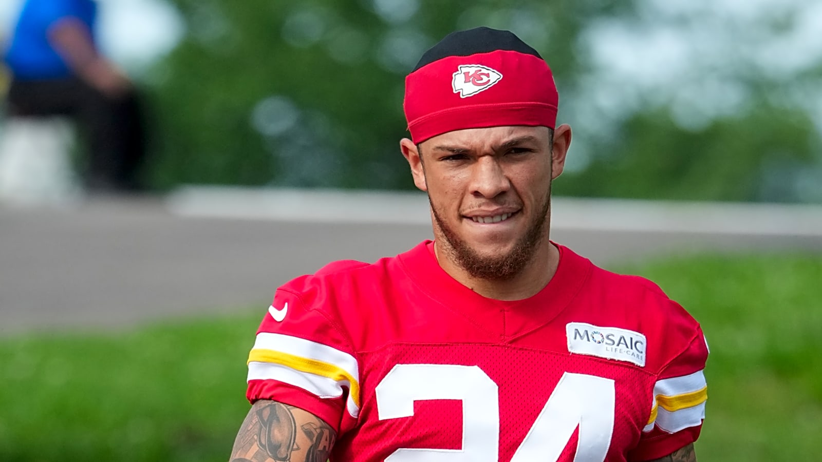 Chiefs trade former second-round pick to desperate 49ers