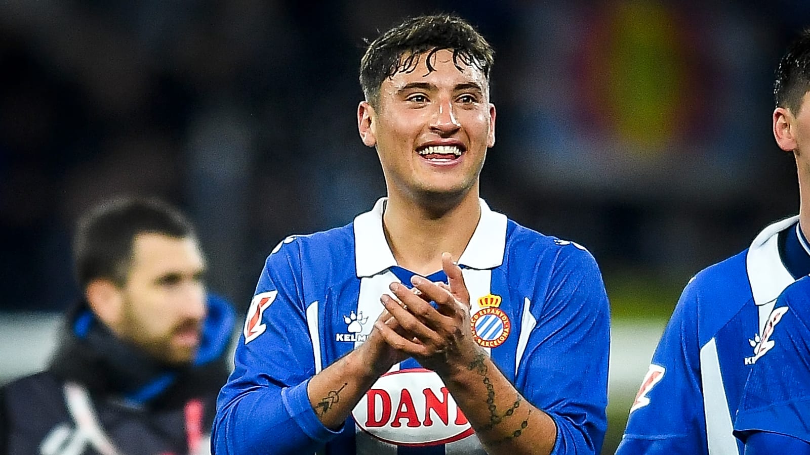 Tottenham open talks with Primera giants for £13m rising star