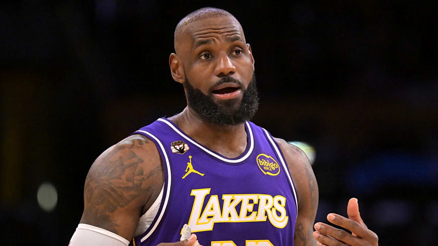 Two teams could pursue LeBron James in the offseason