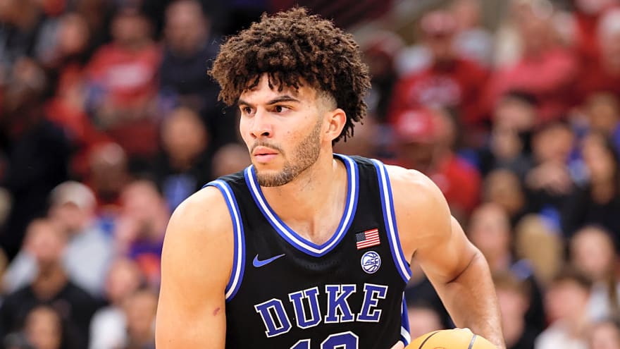 John Calipari gives 'beast' Cameron Boozer his flowers