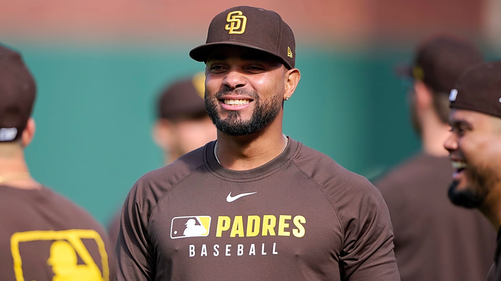 Padres went after the umpires after loss to Cubs