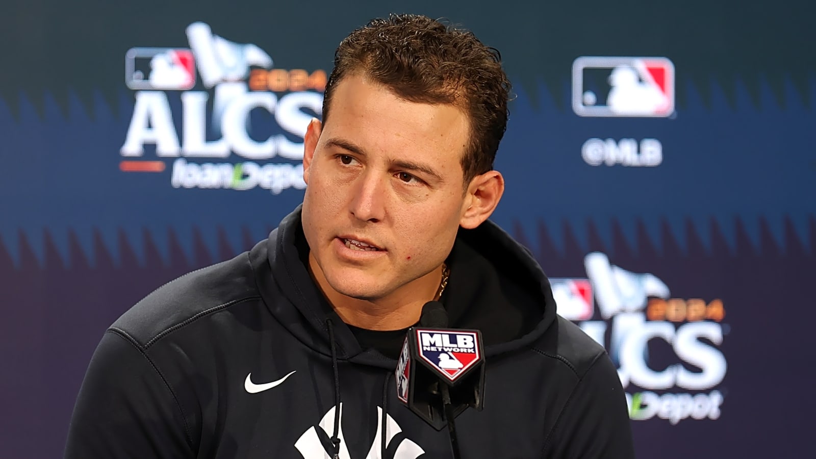 Former Cubs star announces retirement after 14 MLB seasons