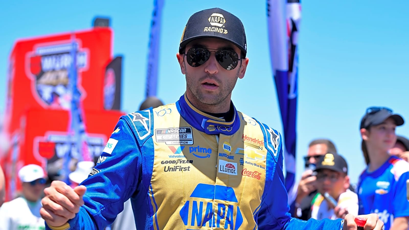 Slow pit stop cost Chase Elliott in AdventHealth 400 at Kansas