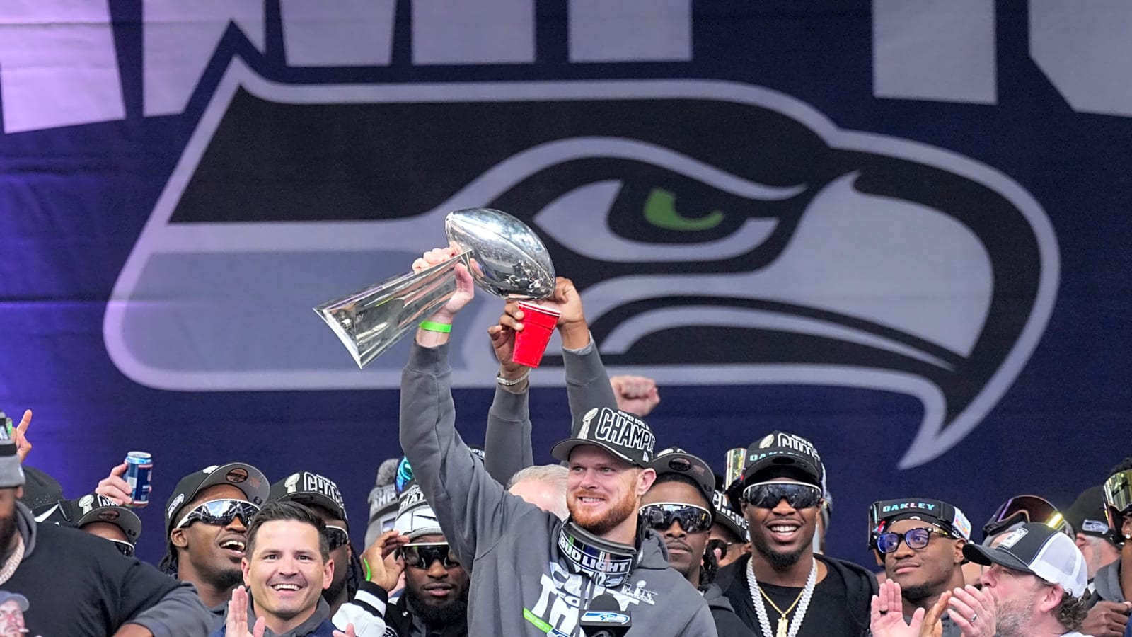 Seahawks likely to sell for record price, may inspire bidding war