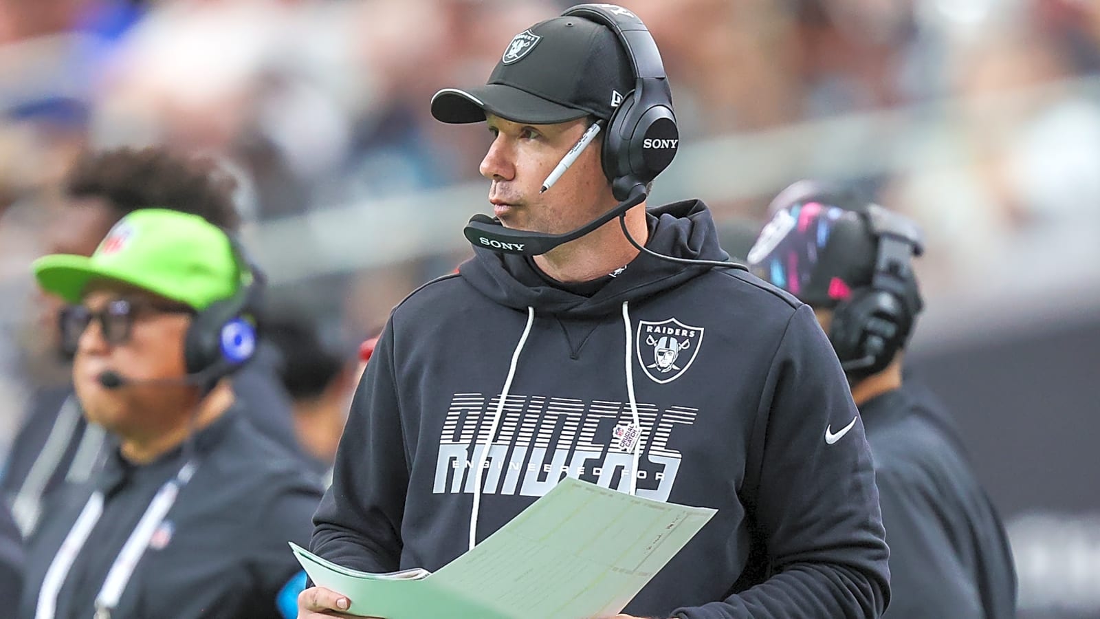 Raiders' Klint Kubiak explains QB decision for Jets game