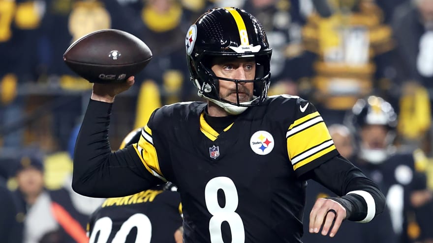 Aaron Rodgers finally agrees to deal with Steelers