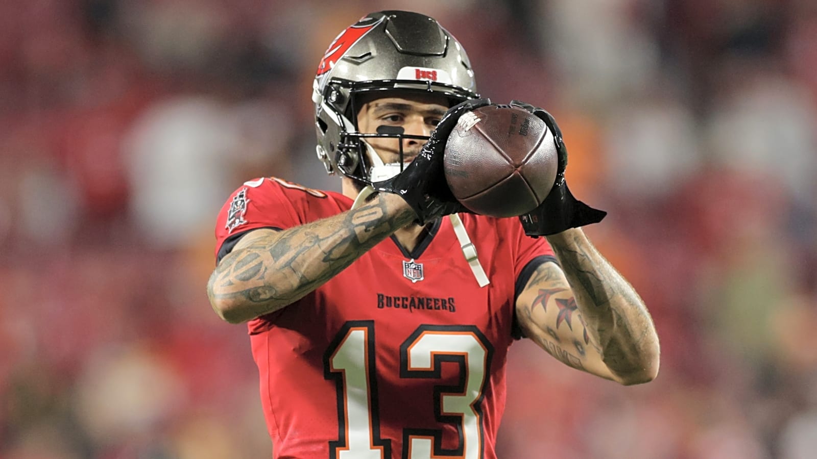 Will Bucs franchise tag Mike Evans before he can reach free agency?