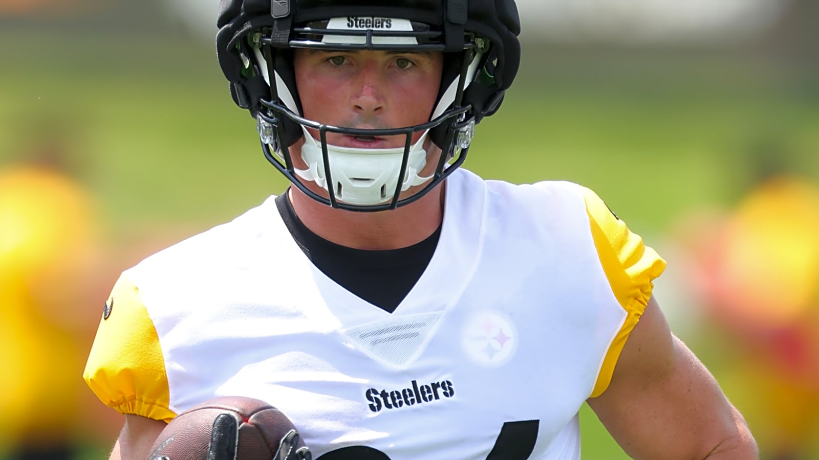 Steelers' 2025 UDFA Continues To Light It Up At OTAs: 'He's Looked Really Good'