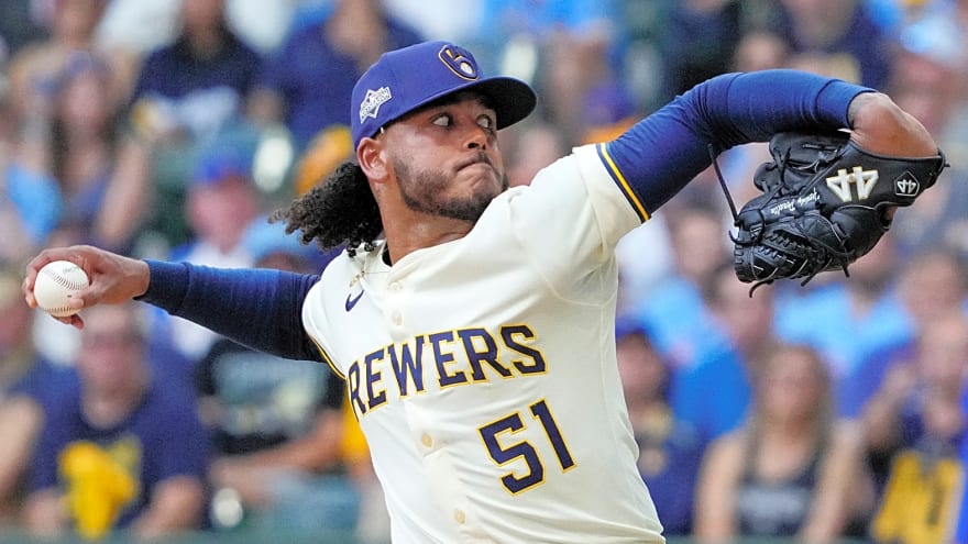 Mets continue impressive week with trade for Freddy Peralta