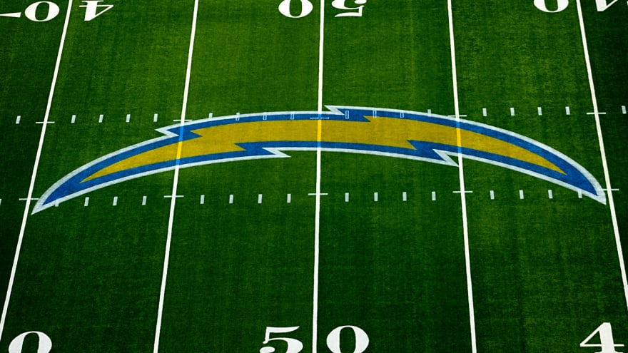 Chargers make a statement with sleek alternate uniforms