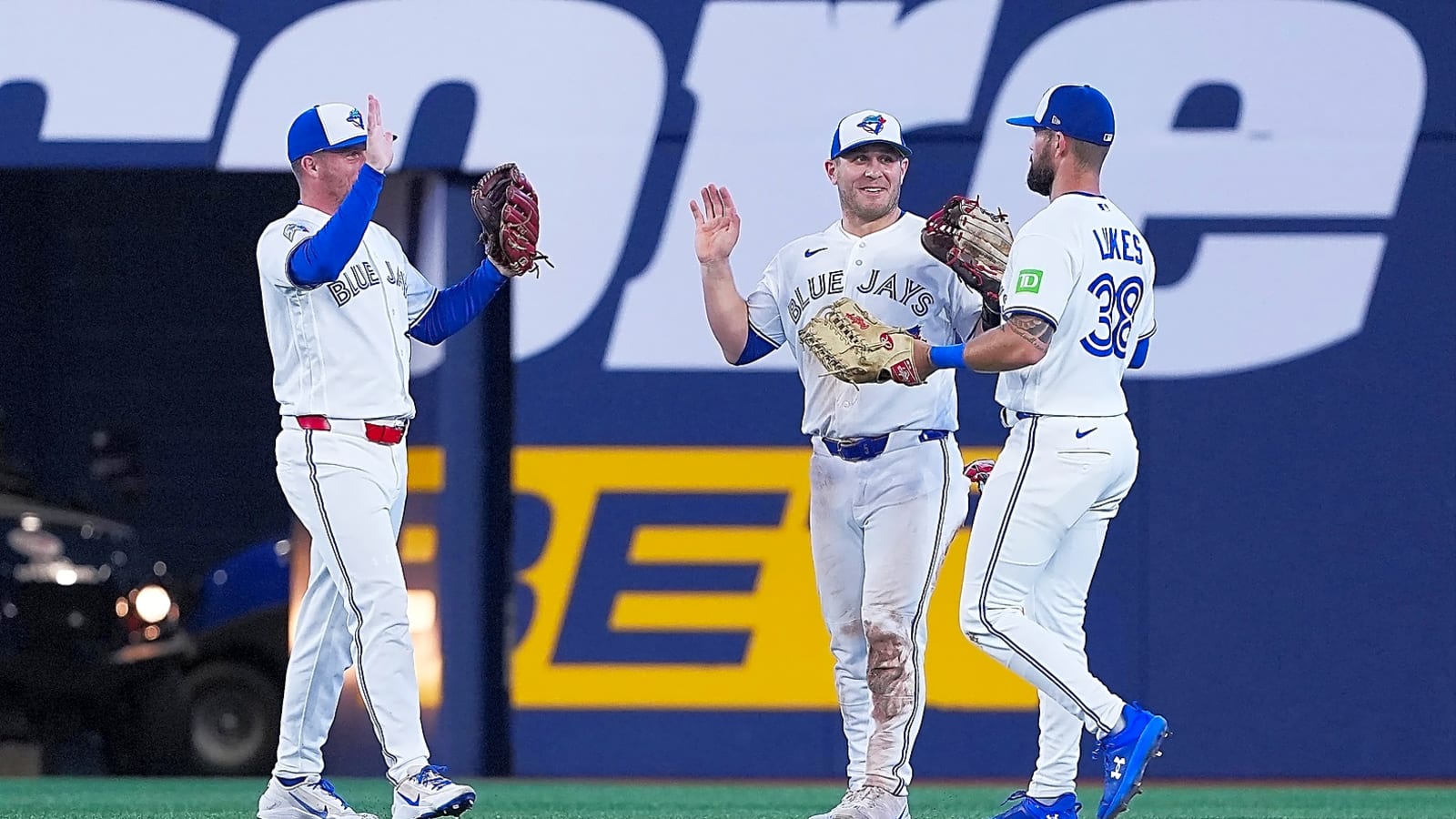 The Blue Jays continue their agonizing battle with .500