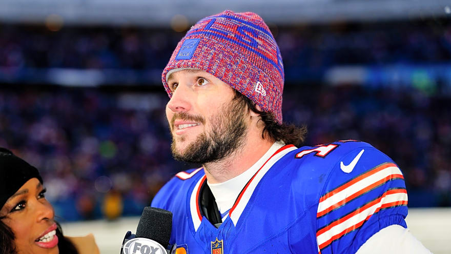 Josh Allen announces major news with wife Hailee Steinfeld