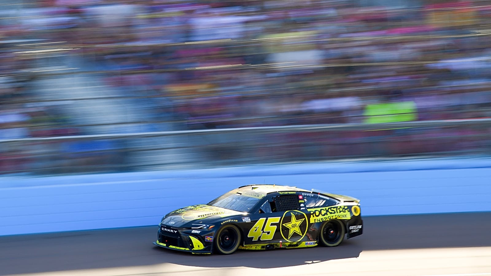 NASCAR's new superspeedway package puts cars 'closer to the edge'