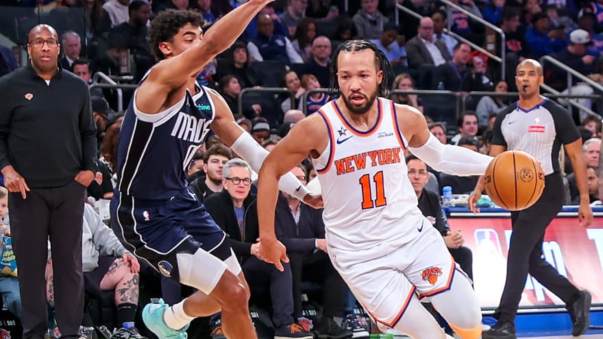 Knicks continue downward spiral with blowout home loss