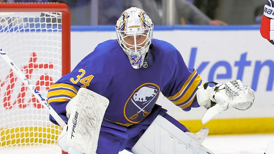 Is the Sabres’ pivot to Alex Lyon a panic move?