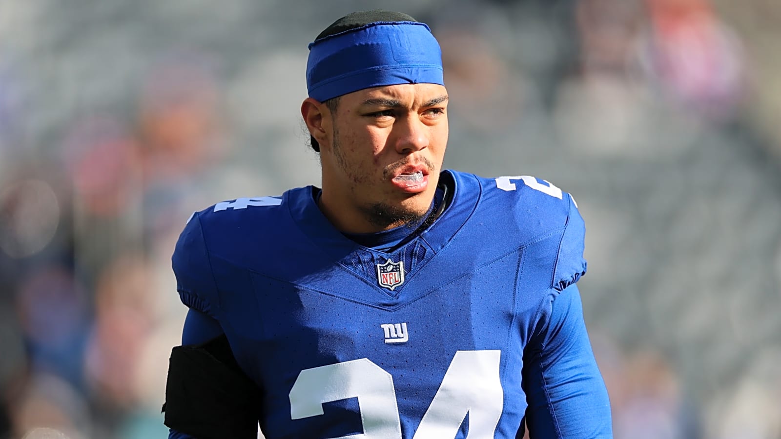 AFC Notes: Dane Belton, Chris Johnson, D’Angelo Ponds, Dolphins, Jets