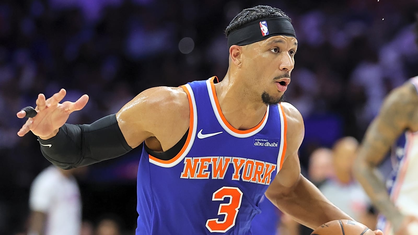 Josh Hart, Jeremy Sochan do a drug-themed gesture in Knicks' Game 3 win