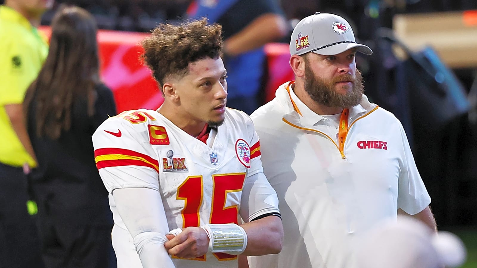 ESPN betting analyst makes bold claim about Chiefs ahead of season