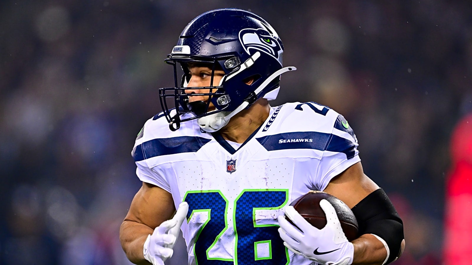 Mid-round running backs to target in fantasy football drafts