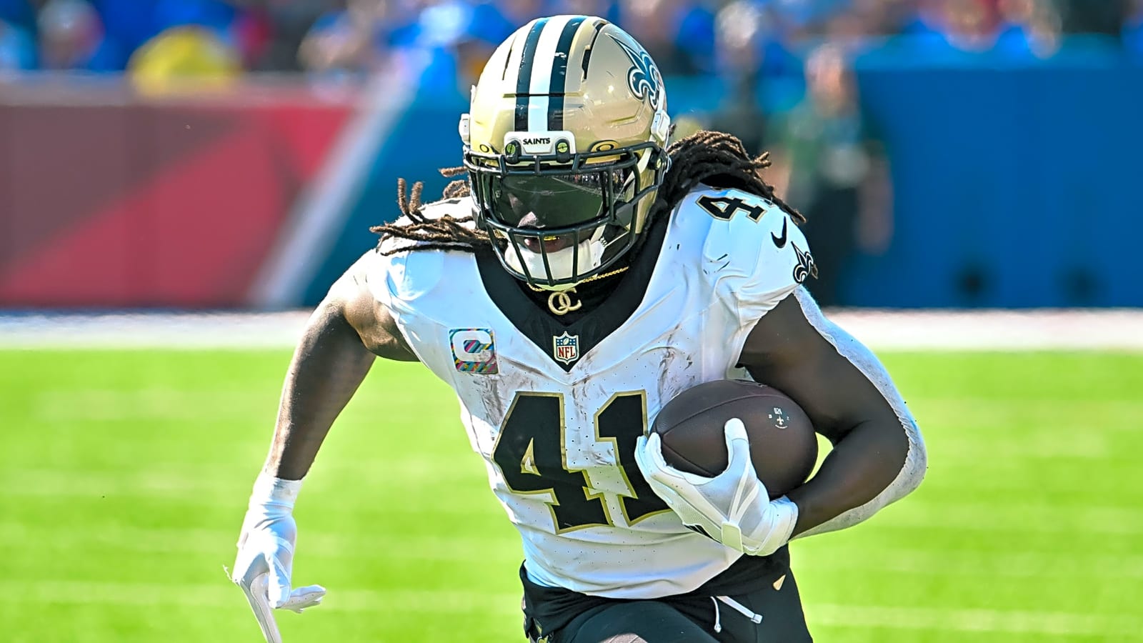 Saints' Alvin Kamara breaks silence on Travis Etienne signing