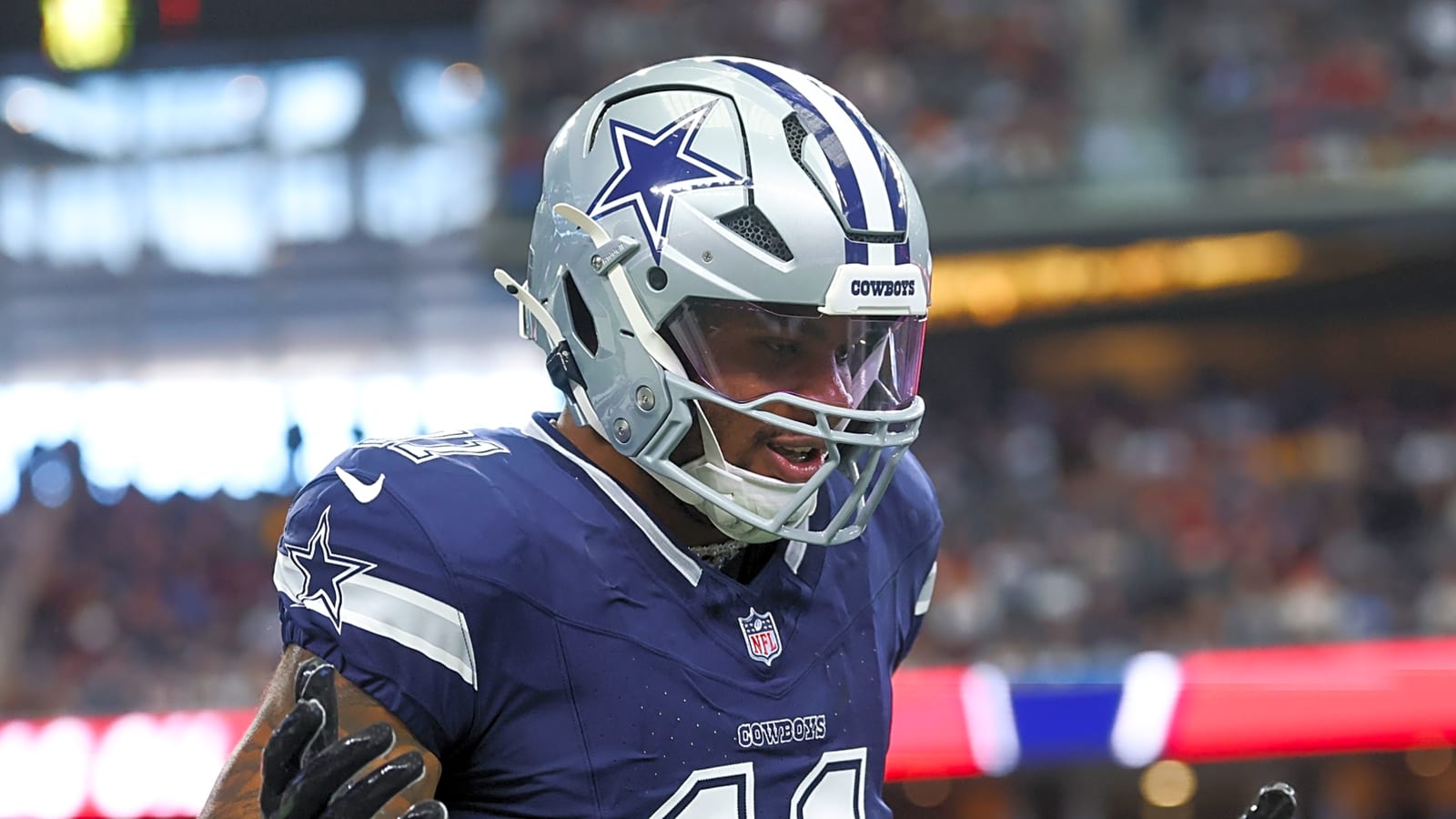 Is Cowboys' Micah Parsons planning on attending training camp?