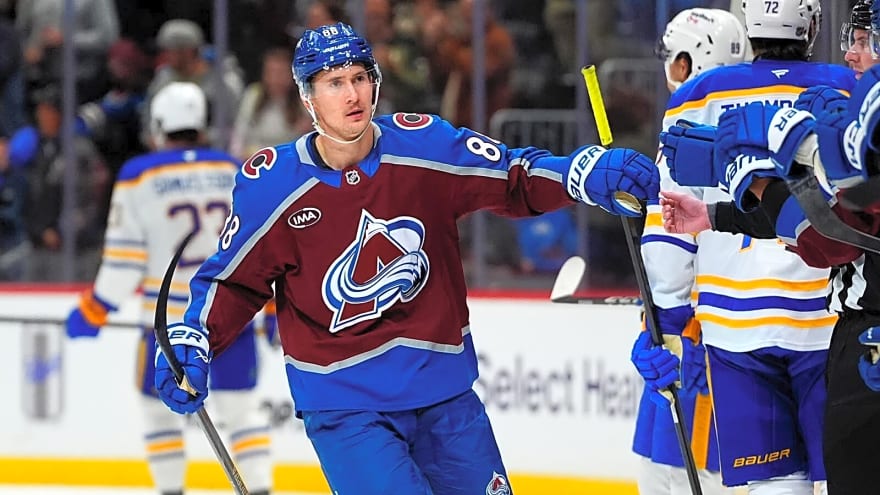 Martin Necas makes never-before-seen Avalanche history in Sabres win