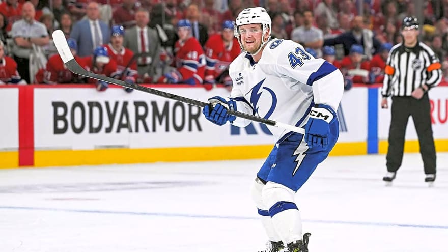 Maple Leafs’ Jim Hiller explains how Darren Raddysh addition makes team better