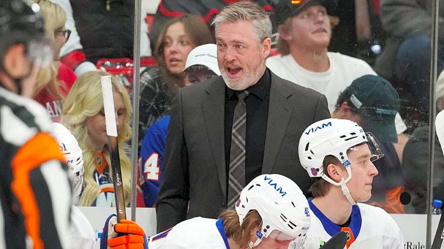 Islanders rumors: Patrick Roy may stick around team after dismissal as head coach