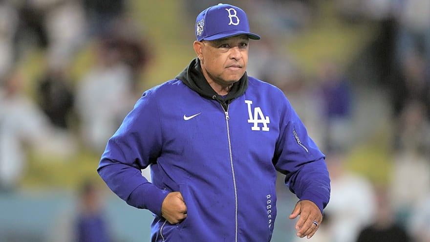 Dodgers manager Dave Roberts gives positive early Max Muncy writst update after Brewers exit