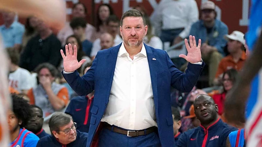 Ole Miss basketball’s Chris Beard claims he didn’t hear relentless heckling from Texas fans