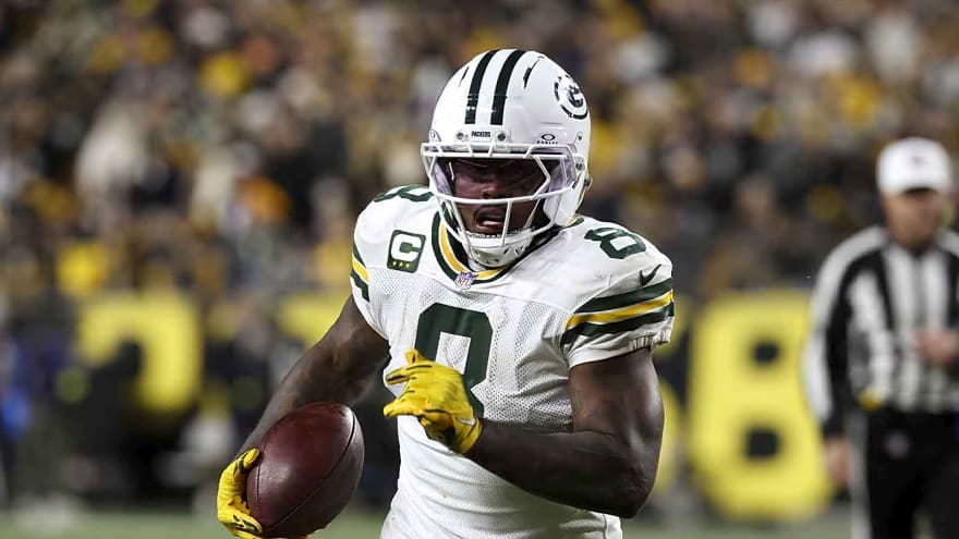 Packers’ Josh Jacobs delivers on promise to young fan ahead of Week 12