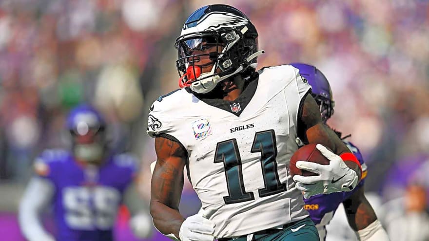 AJ Brown refuses to watch other receivers ball out: ‘It gets me upset’