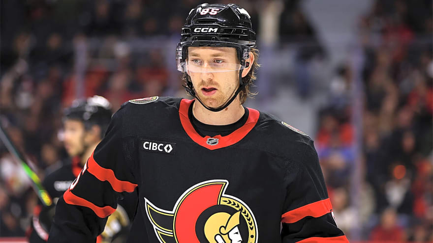 Jake Sanderson reacts to ‘crazy’ Senators fans during Panthers win