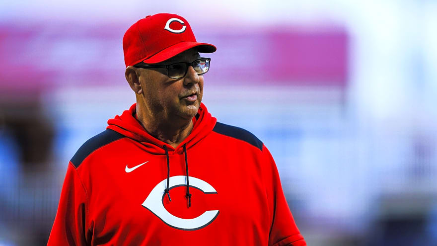 Reds announce 2 roster moves before Cubs clash